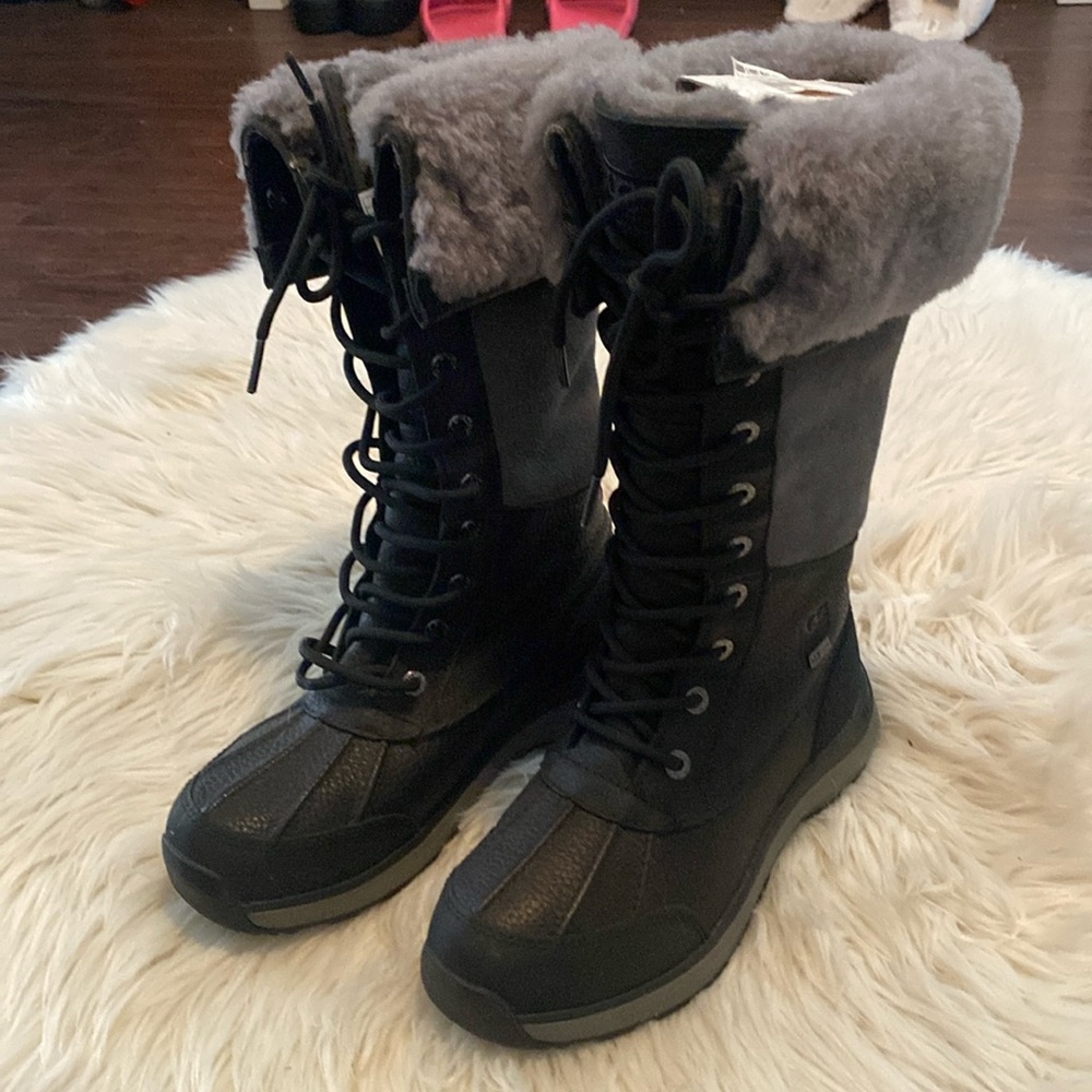NEW UGG Lace Up Winter Boot Sz 5.5